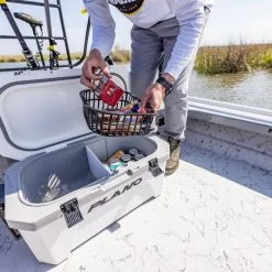 Plano Frost Hard Large Cool Box 30 Liter -Rapala Winkel Plano PLAC3200 lifestyle2